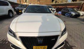 Toyota Crown RS Hybrid Advance 2018