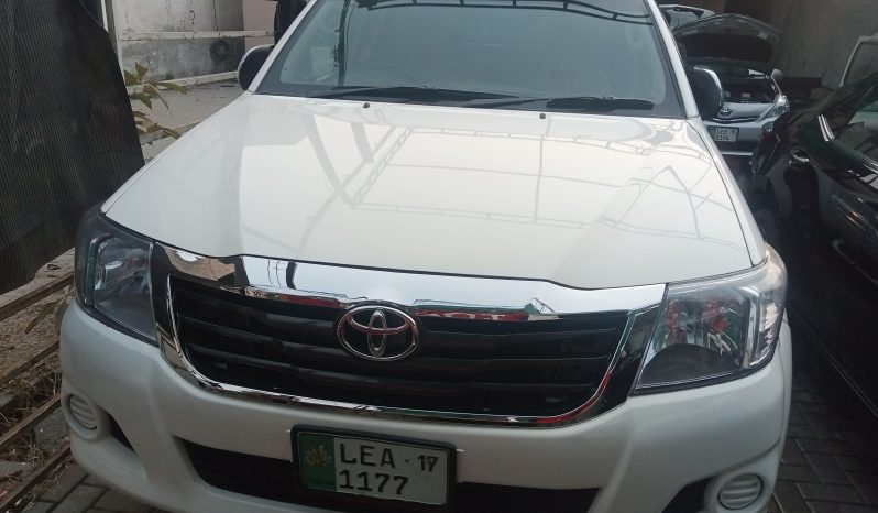 toyota hilux revo v 2.8 2016 ErIlHoy9ro8Ns0iwo4eCK scaled