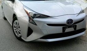 Toyota Prius S Touring Selecti 2018