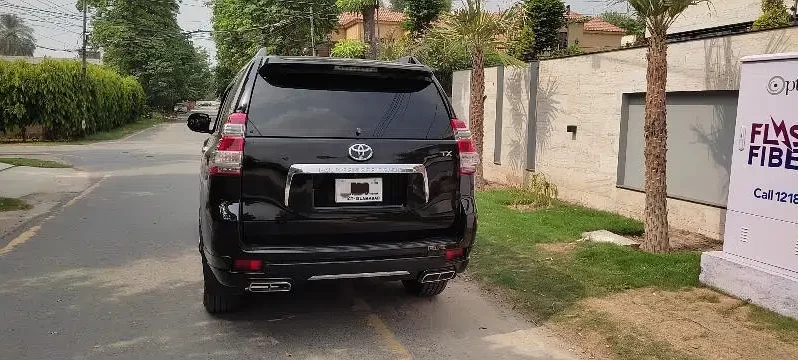 TOYOTA PRADO TXL 2.7 FULL OPTION full