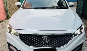 MG ZS WHITE