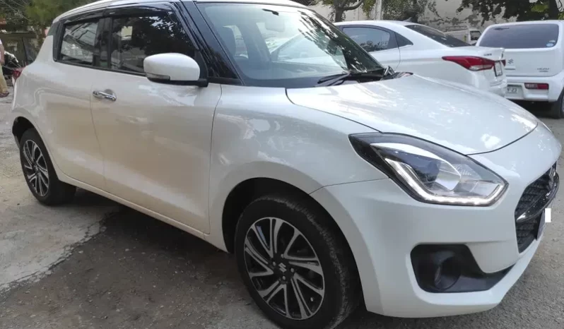 Suzuki Swift GLX CVT 2023 full
