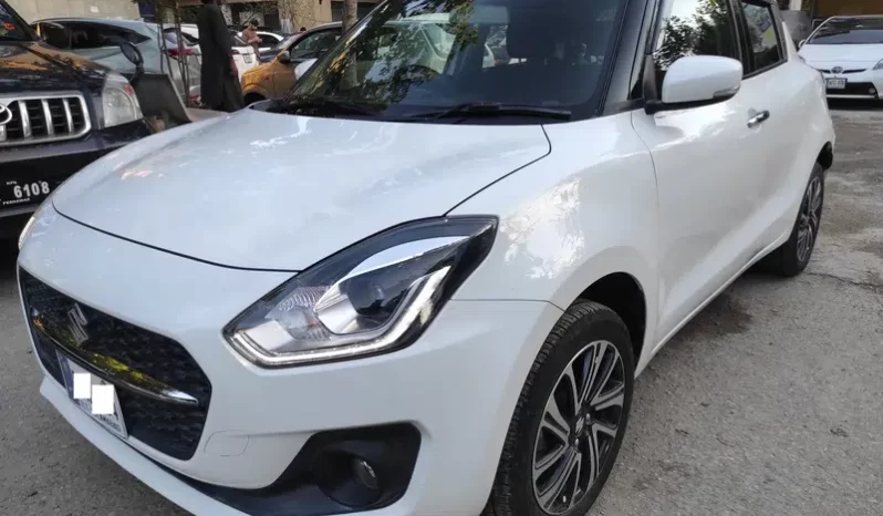 Suzuki Swift GLX CVT 2023 full