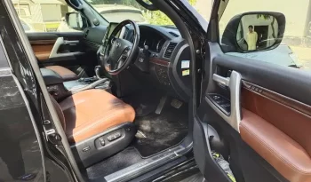 TOYOTA LAND CRUISER ZX V8 MODEL 2018 IMPORT 2023 full