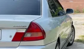 Mitsubishi lancer 1.5 SR