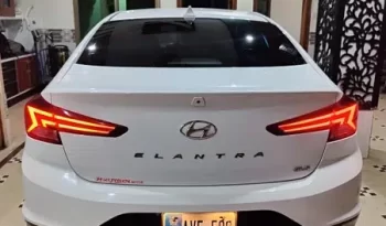 Hyundai elantra in mint condition full