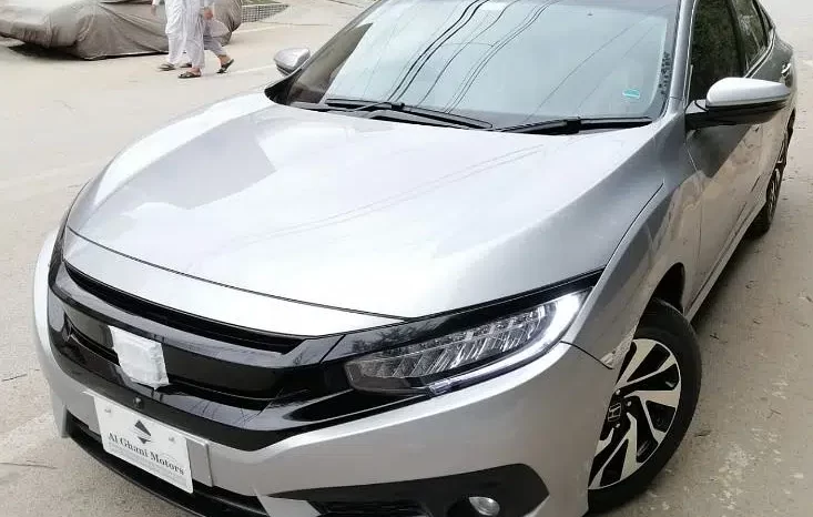 HONDA CIVIC TURBO 1.5 V-TEC MODEL 2019 REGISTERED 2019 ONLY 39,000 KMS full