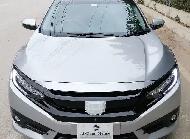 HONDA CIVIC TURBO 1.5 V-TEC MODEL 2019 REGISTERED 2019 ONLY 39,000 KMS full