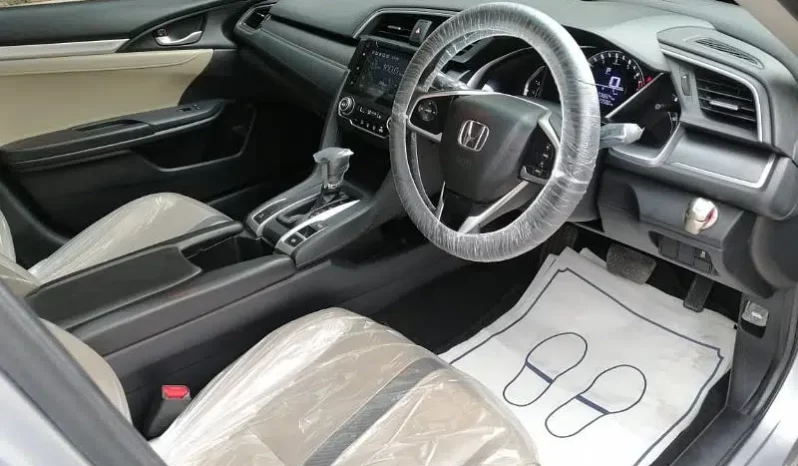 HONDA CIVIC TURBO 1.5 V-TEC MODEL 2019 REGISTERED 2019 ONLY 39,000 KMS full
