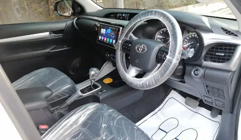 TOYOTA HILUX REVO (V) 2.8 CRUISETRONIC NEW SHAPE MODEL 2021 REG 2021 full