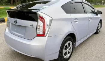 Toyota Prius (Hybrid) 2013 full