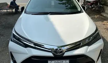 toyota grande white with black full