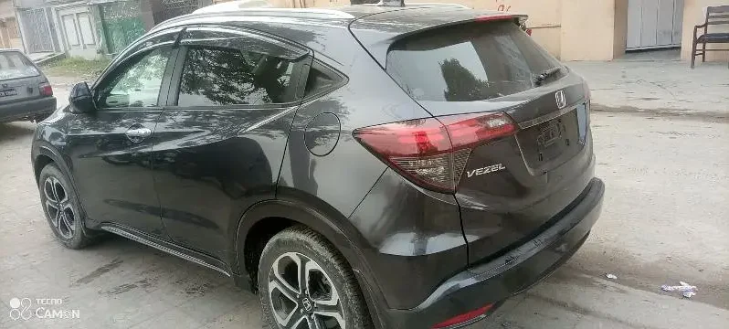 Honda Vezel Hybrid Z 2018 full
