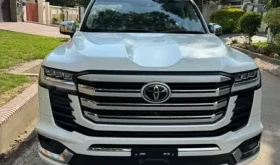 Brand New LandCruiser V8 only 14 Kilometers