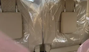 Brand New LandCruiser V8 only 14 Kilometers full