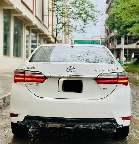 Toyota Altis 1.6 2015 full