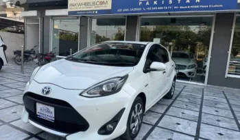 Toyota Aqua 2020 full