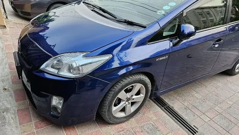 Toyota Prius 2010 full