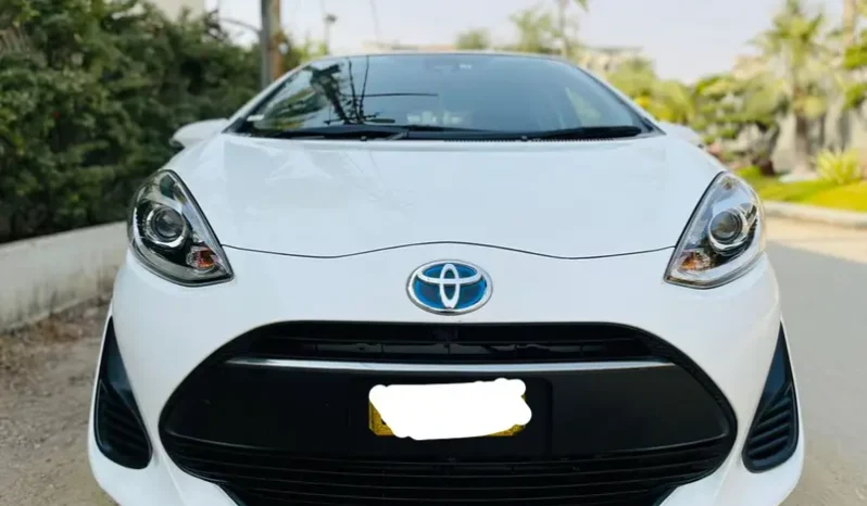 Toyota Aqua S 2017 full