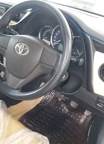 Toyota Corolla GLI (2019) full