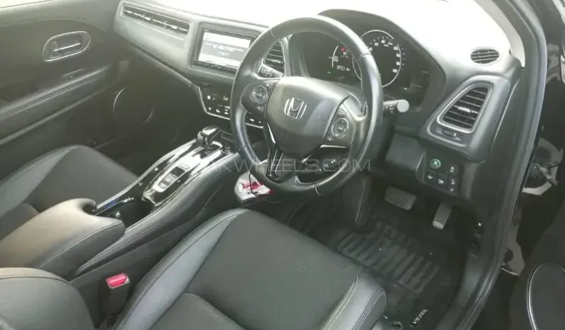 Honda Vesel 2019 Hybrid Z sensing full