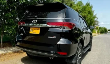 2018 Toyota Fortuner V Variant Petrol 4×4 – Immaculate Condition full