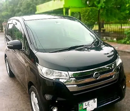 Nissan Days Highway Star 2015 full