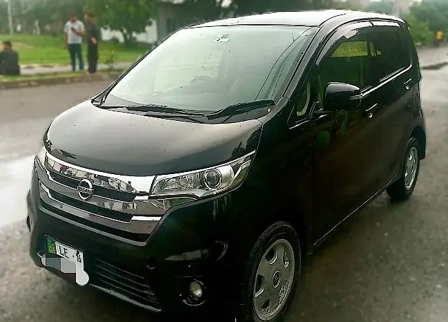 Nissan Days Highway Star 2015 full