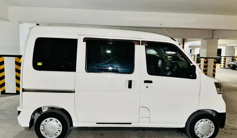 Daihatsu Hijet 2018 full