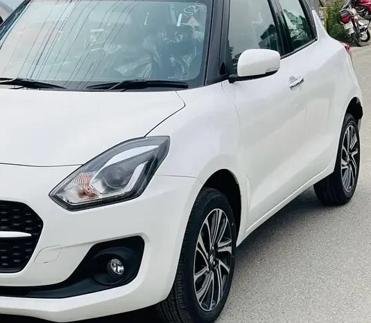 Bank Leased Suzuki Swift GLX Full Option Model 2024 full