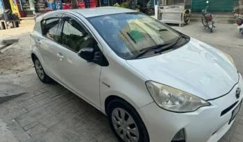 Toyota Aqua S 2014 full