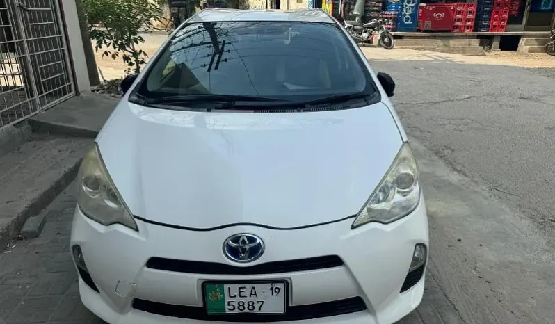 Toyota Aqua S 2014 full