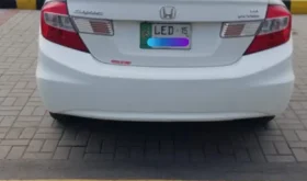 Honda Civic VTi Oriel 2015 1.8 i-VTEC