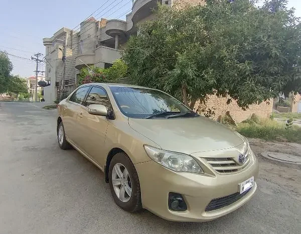 Toyota Corolla GLI 2011 full