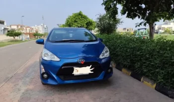 Toyota Aqua 2015 Hybrid full