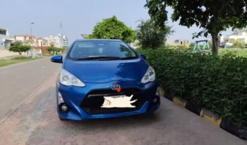 Toyota Aqua 2015 Hybrid full