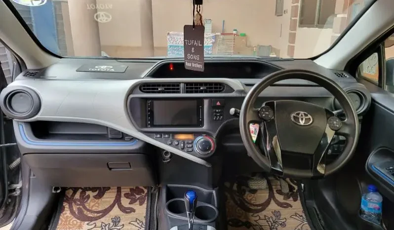 Toyota Aqua 2013 full
