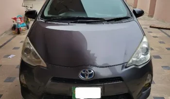 Toyota Aqua 2013 full