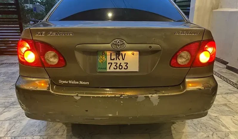 Toyota Corolla SE Saloon 2004 full