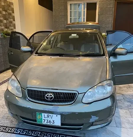 Toyota Corolla SE Saloon 2004 full