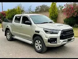 Toyota Hilux 2012 full