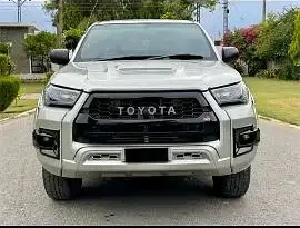 Toyota Hilux 2012 full