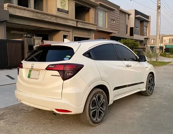 Honda Vezel 2016 full