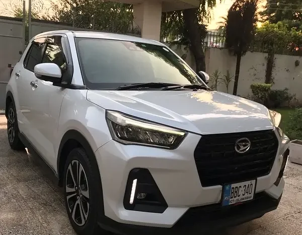 Daihatsu Rocky (Toyota Raize) full