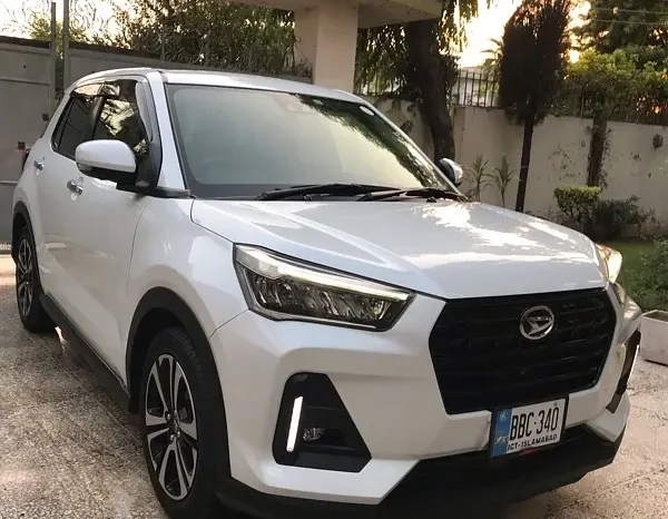 Daihatsu Rocky (Toyota Raize) full