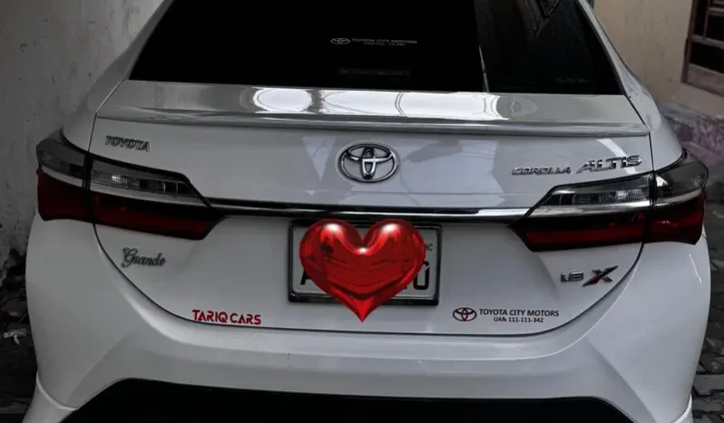 Used Toyota Corolla 2021 full