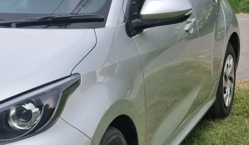 Toyota Yaris 2021 full