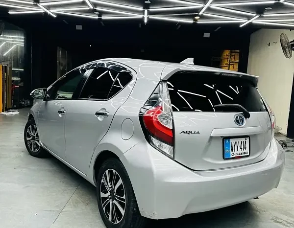 Toyota Aqua 2018 full