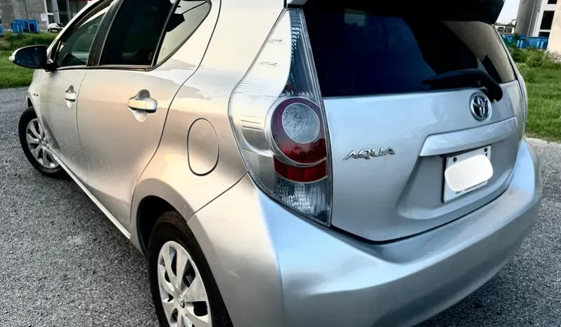 Toyota Aqua G 2013 full