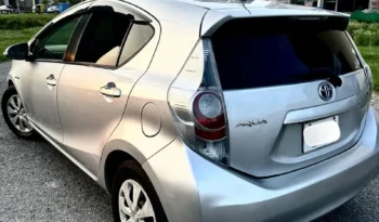 Toyota Aqua G 2013 full